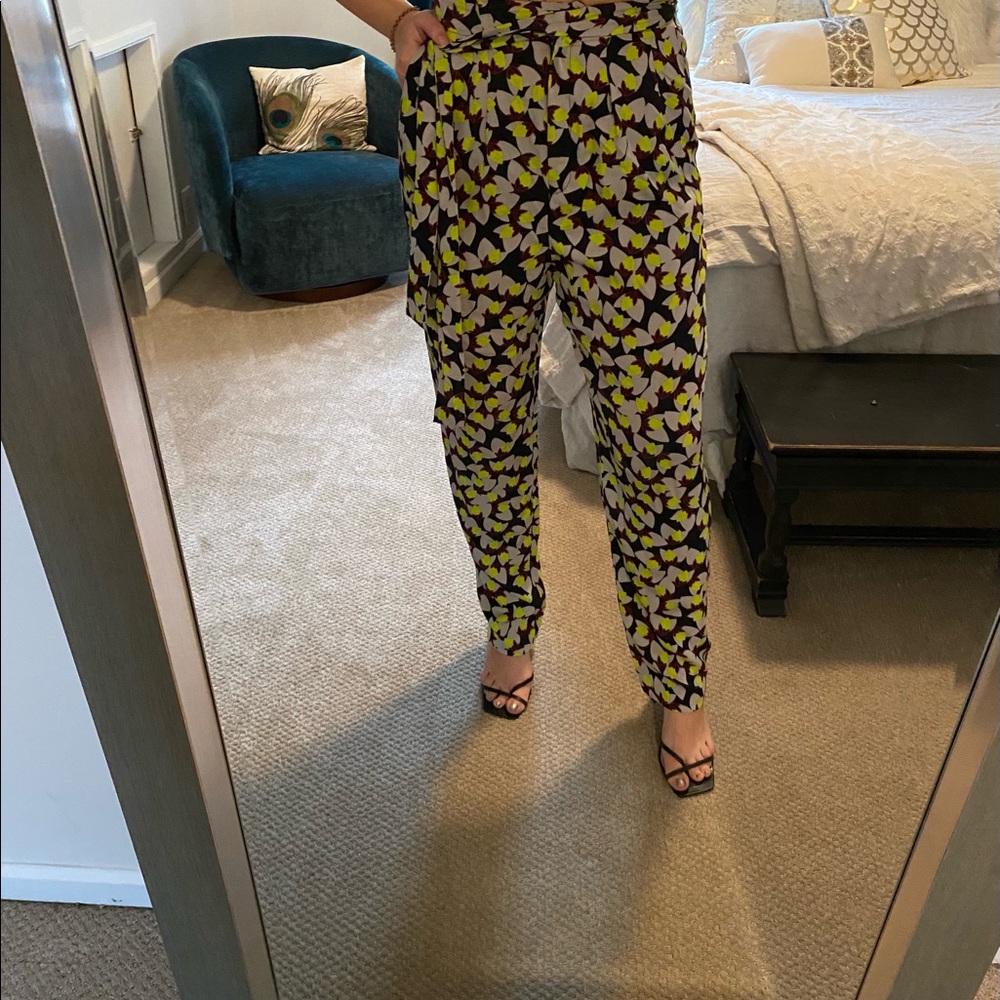 DVF loose fit, high waist print pant